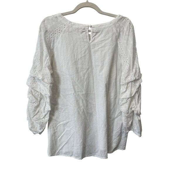 Mystree Blouse Size Large Embroidered Eyelet 3/4 Sleeve White Boho Minimalist - Picture 2 of 6